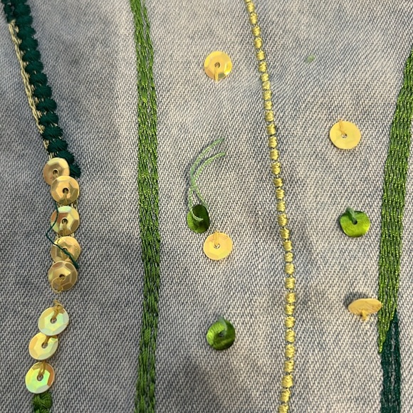 Embroidered and beaded white stag Jean jacket - Picture 4 of 4